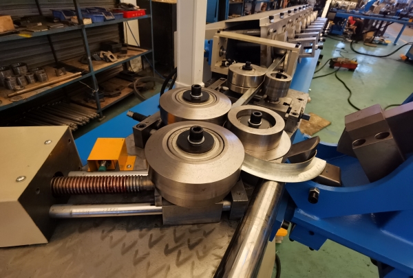 angle steel forming and punching machine.jpg