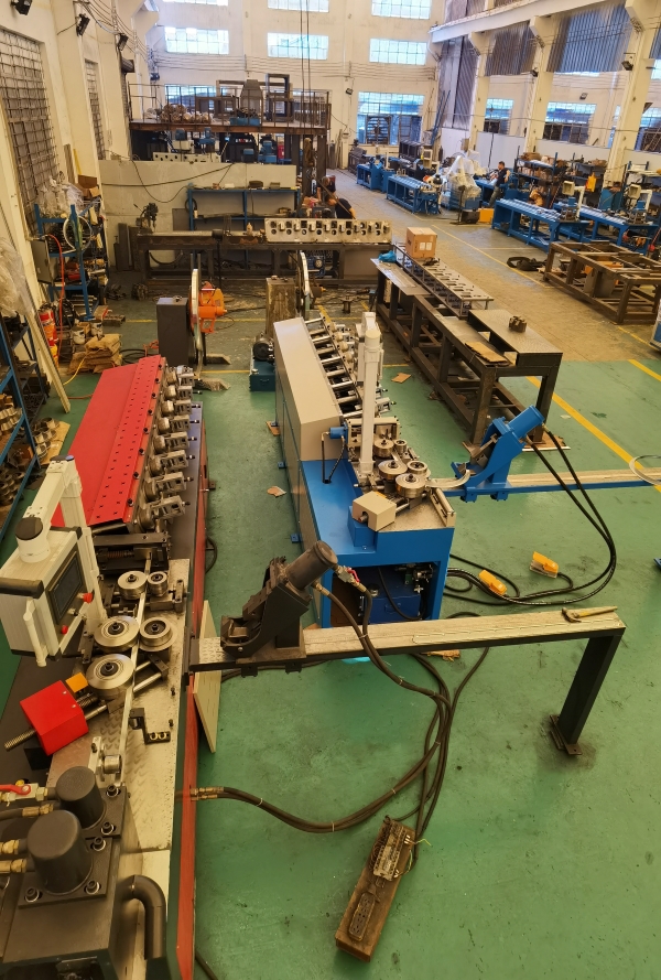 angle steel forming and punching machine-7.jpg
