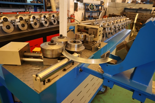 angle steel forming and punching machine-12.jpg