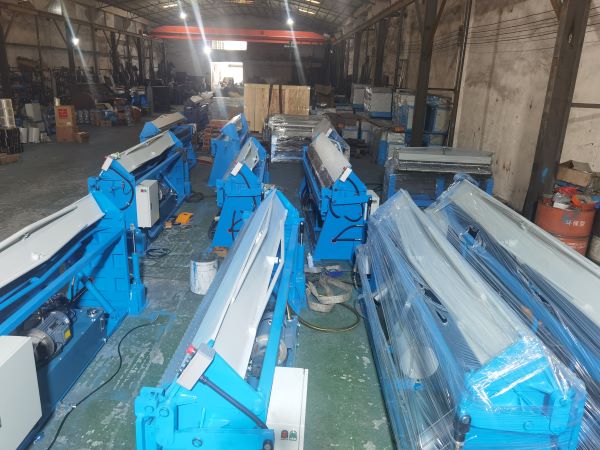 TDF duct folding machine-4.jpg