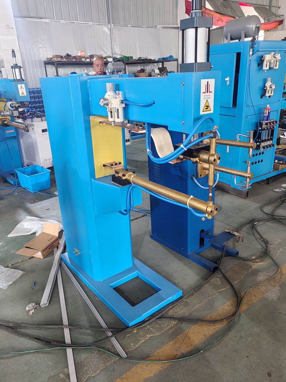 spot welder-3.jpg spot welder-3.jpg