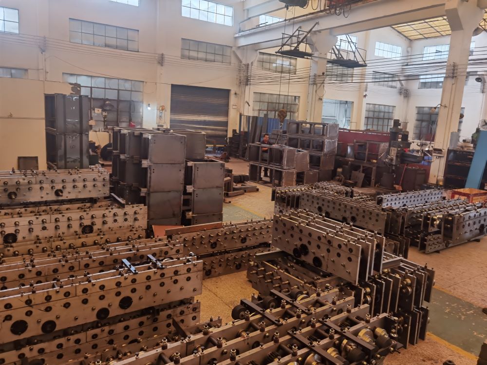 tdf forming machine 1.jpg tdf forming machine 1.jpg