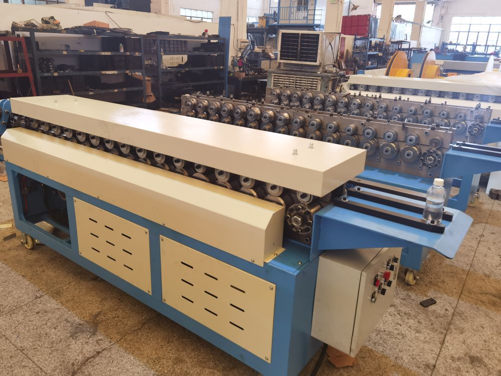 tdf forming machine 4.jpg tdf forming machine 4.jpg