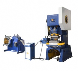 Automatic corner production line